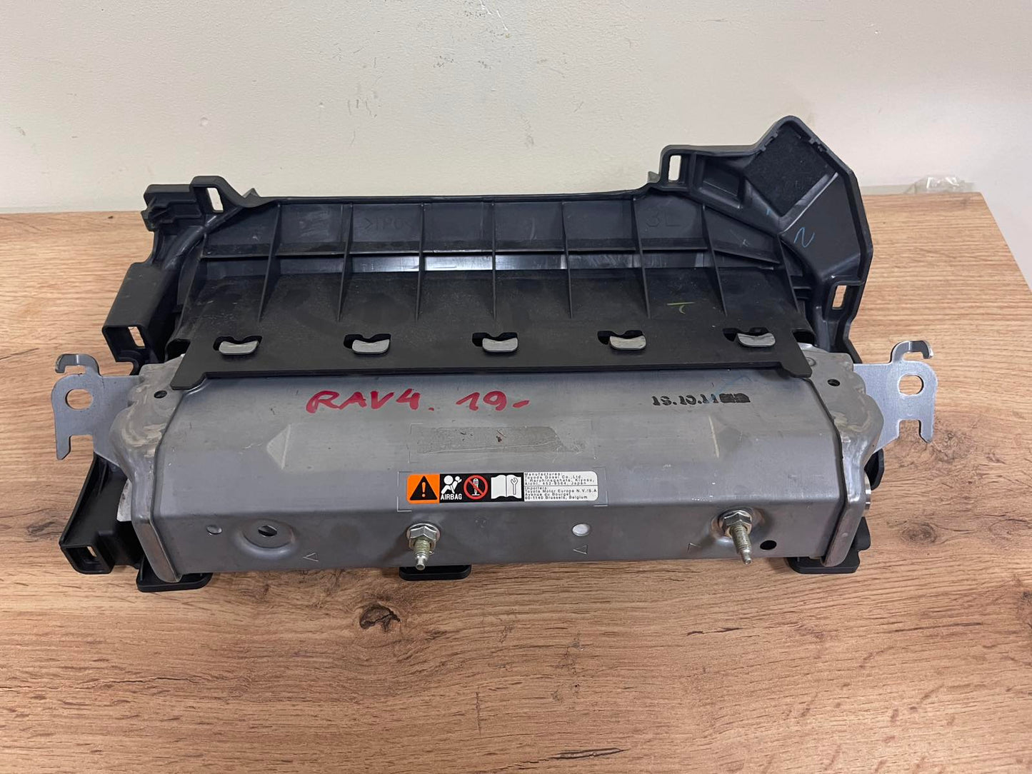 TOYOTA RAV4 Driver Side Knee Airbag / RAV-4 knee airbag JAPAN 2019 2020 2021