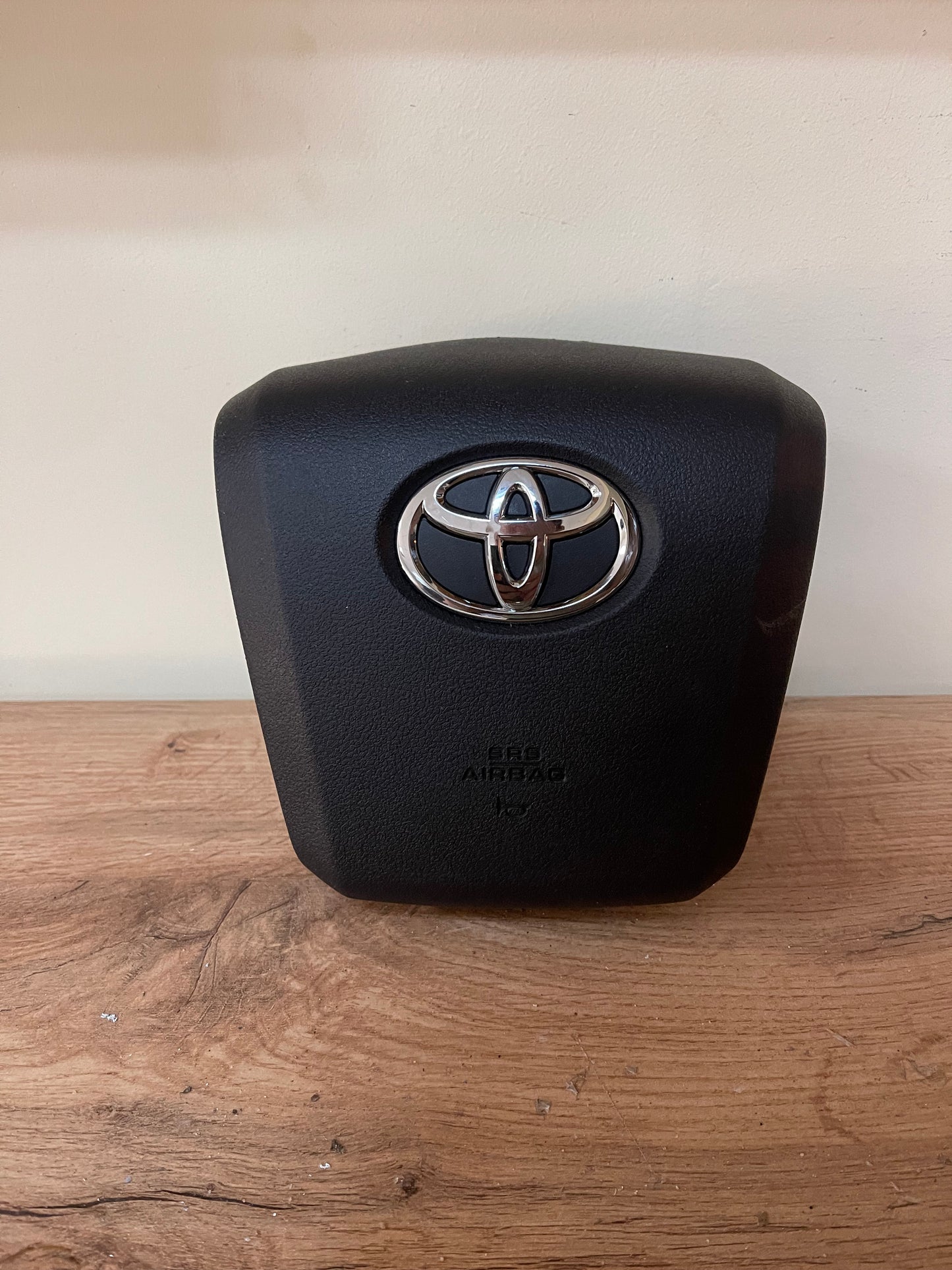 2016 2017 2018 2019 Toyota Prius Steering Wheel Airbag driver side OEM